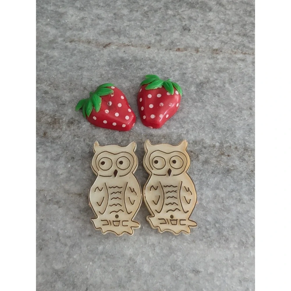 Vintage Refrigerator Magnets Lot of 4 Owls Strawberries Retro Kitchen Decor